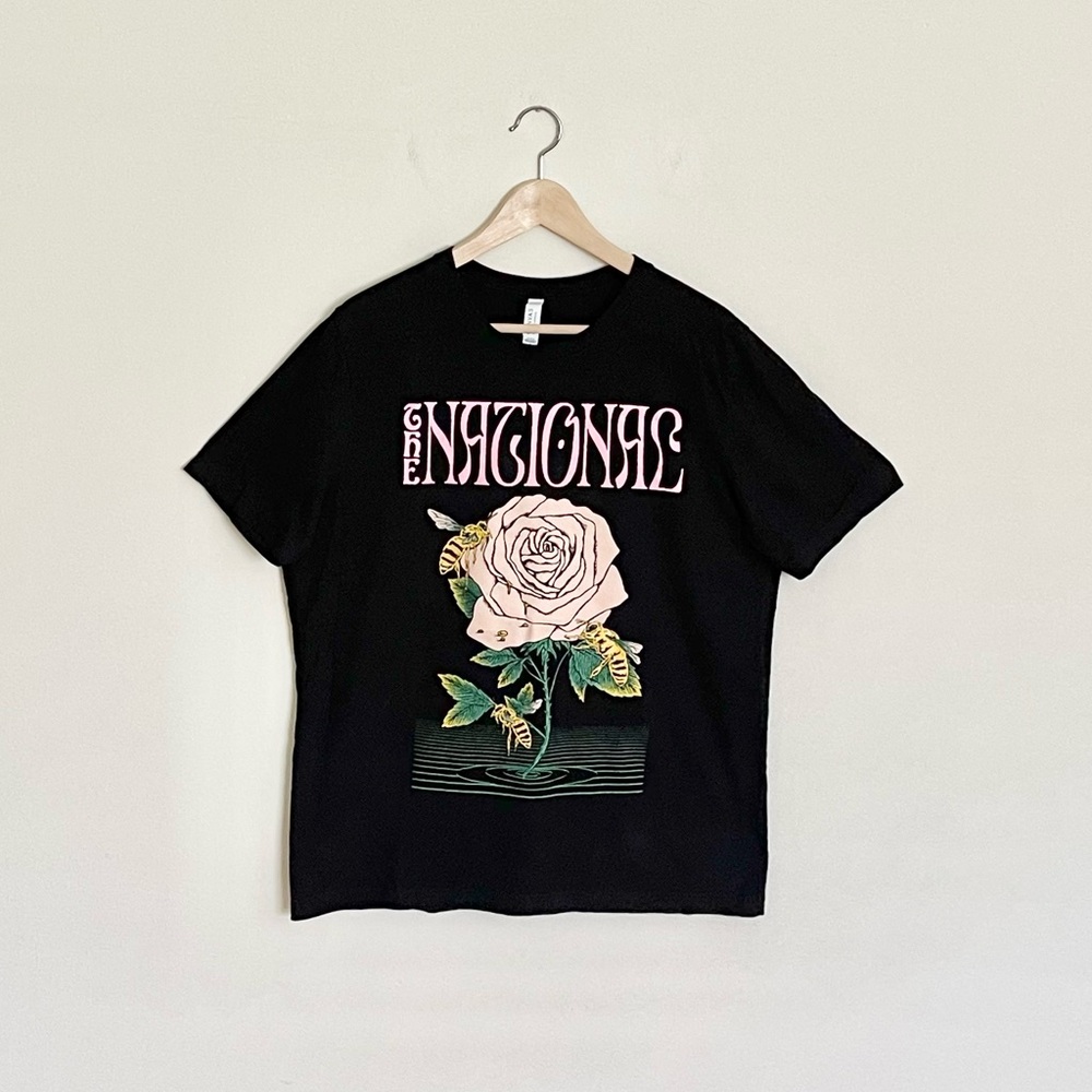 The National 2022 North American Tour Bee Flower Graphic Black T Shirt Adult XL